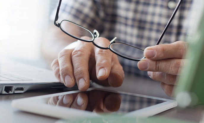 Choosing Reading Glasses Mirfieldin Pictures
